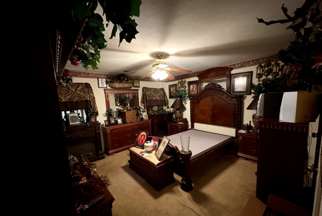 Traditional Bedroom Set