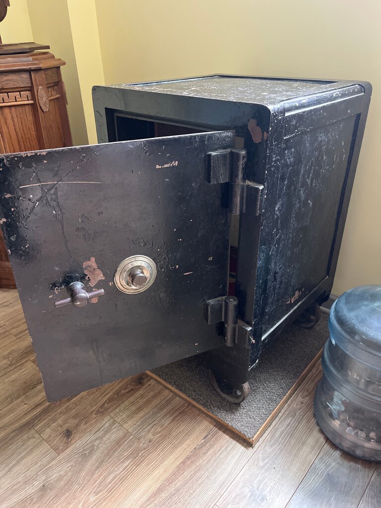 Vintage Locking Safe