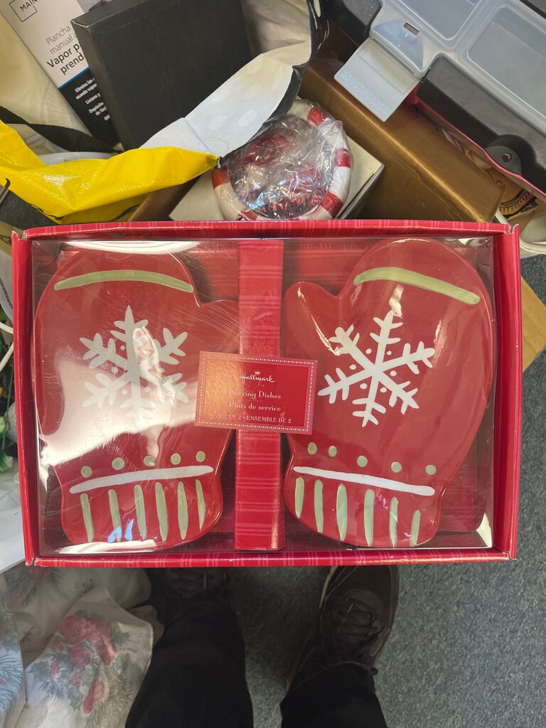 Hallmark Christmas Mitten Serving Dishes Set of 2