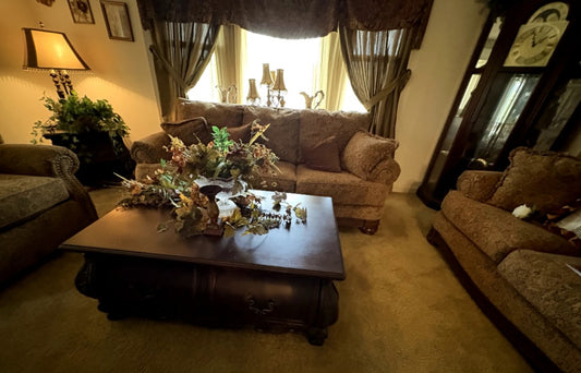 Traditional Living Room Sofa Set