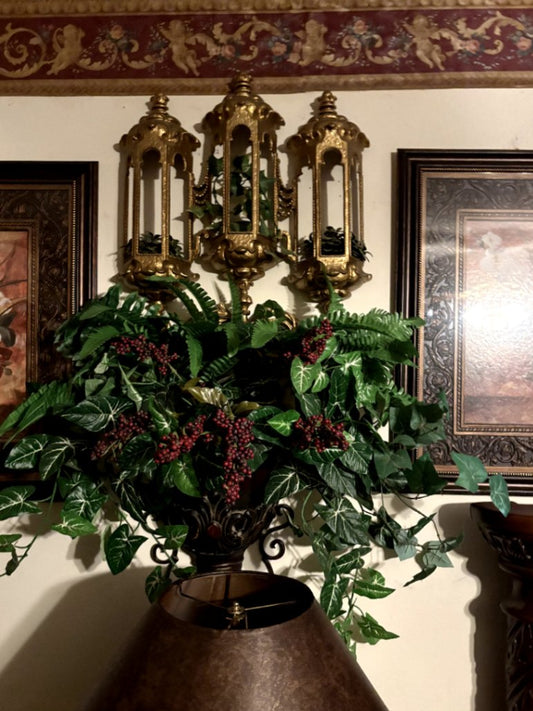 Vintage Decorative Wall Sconce with Faux Foliage