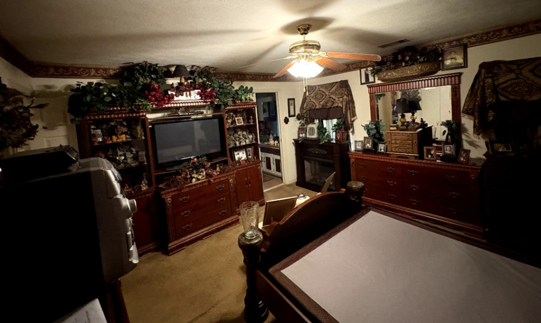Traditional Bedroom Furniture Set