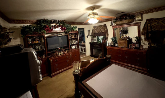 Traditional Bedroom Furniture Set