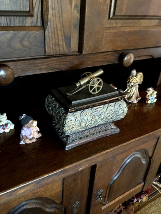 Decorative Cannon Box