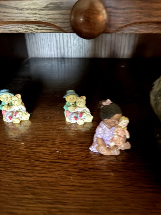 Vintage Figurines Set