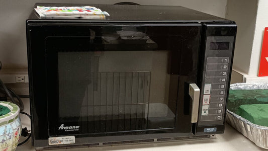Amana Commercial Microwave Oven