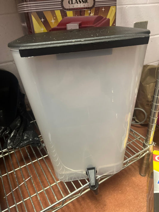 Plastic Beverage Dispenser with Tap