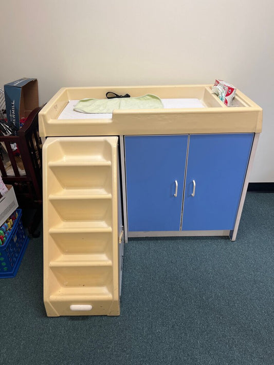 Changing Table with Steps