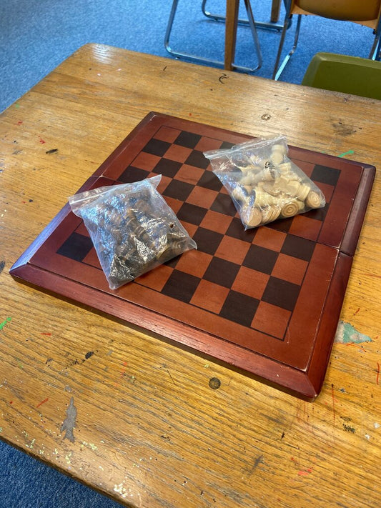 Wooden Chess Set with Pieces