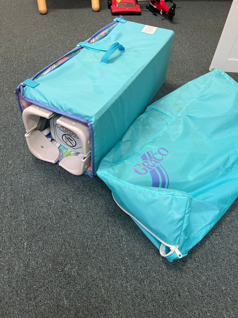 Graco Portable Baby Playard with Carry Bag