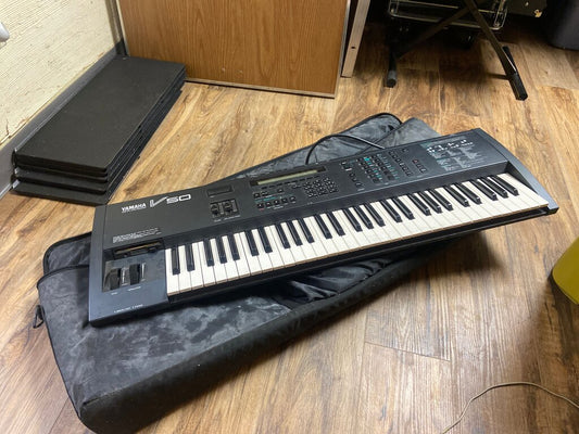 Yamaha V50 Synthesizer