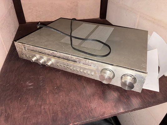 Vintage Stereo Receiver