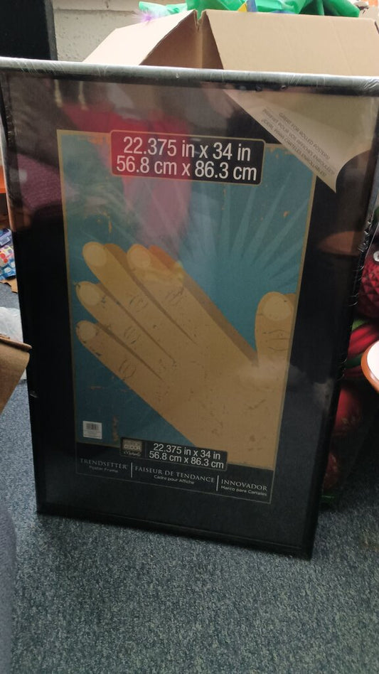 Trendsetter Poster Frame 22.375 x 34 in