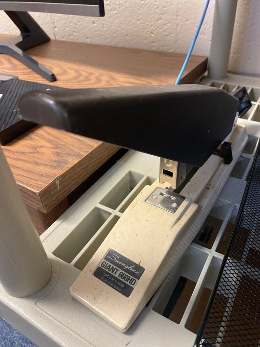 Swingline Giant 660HD Stapler
