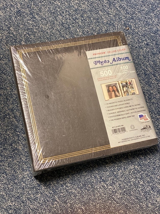 Pioneer Deluxe Photo Album