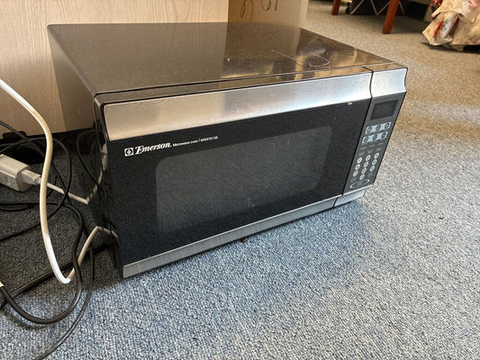 Emerson Microwave Oven