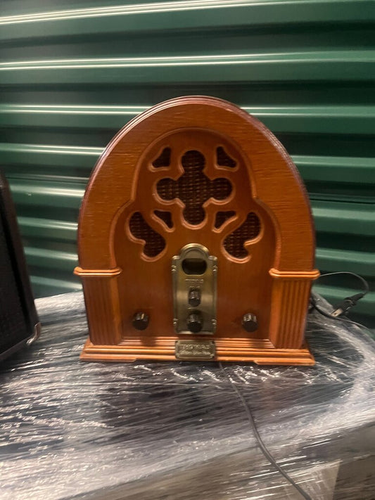 Vintage Wood Radio