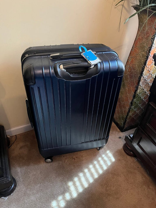 Delsey Helium Aero 21 Inch Expandable Hardside Luggage