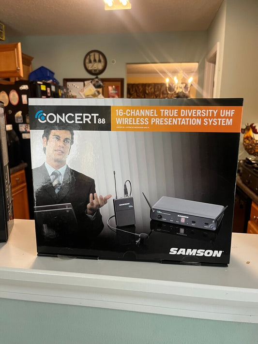 Samson Concert 88 16-Channel True Diversity UHF Wireless Presentation System