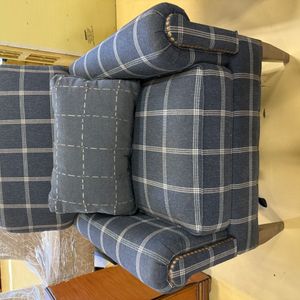 Jofran Lacroix Accent Chair in Navy Blue Plaid